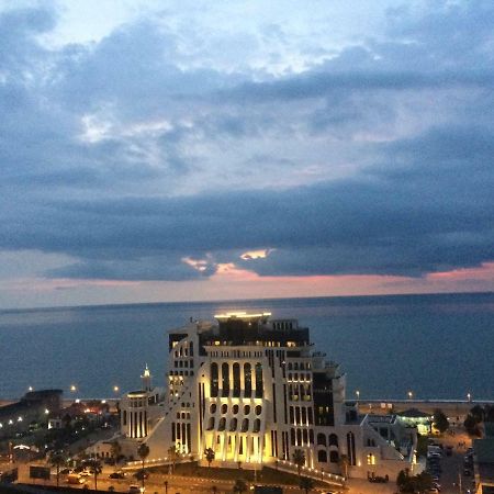 Apartment Black Sea Side Батуми Экстерьер фото
